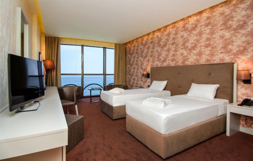 Twin Room with Sea View